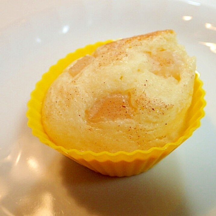 白桃のミルキーキャラメルカップケーキ